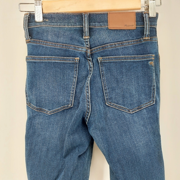 Madewell 10" High-Rise Skinny Jeans in Danny Wash: TENCEL™ Denim Edition - Picture 7 of 11